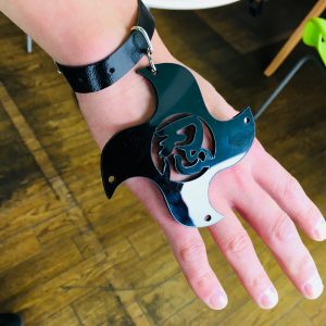 身につけるだけで忍者気分になれるチャーム